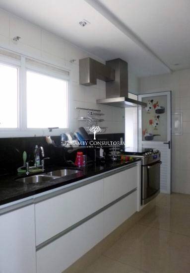 Apartamento para alugar com 3 quartos, 207m² - Foto 8