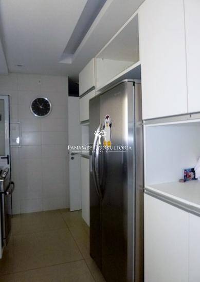 Apartamento para alugar com 3 quartos, 207m² - Foto 7