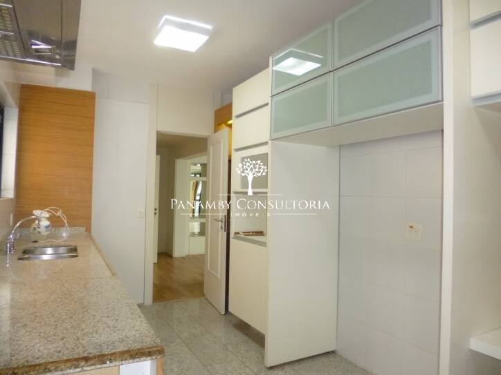 Apartamento para alugar com 3 quartos, 226m² - Foto 14