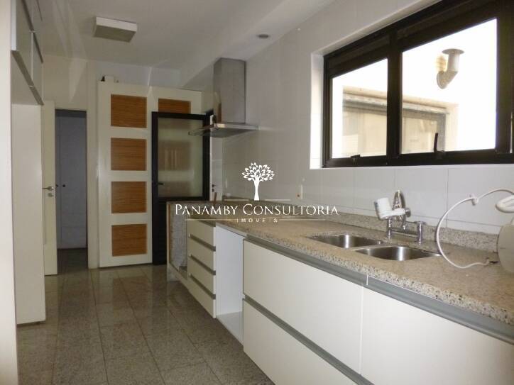 Apartamento para alugar com 3 quartos, 226m² - Foto 17