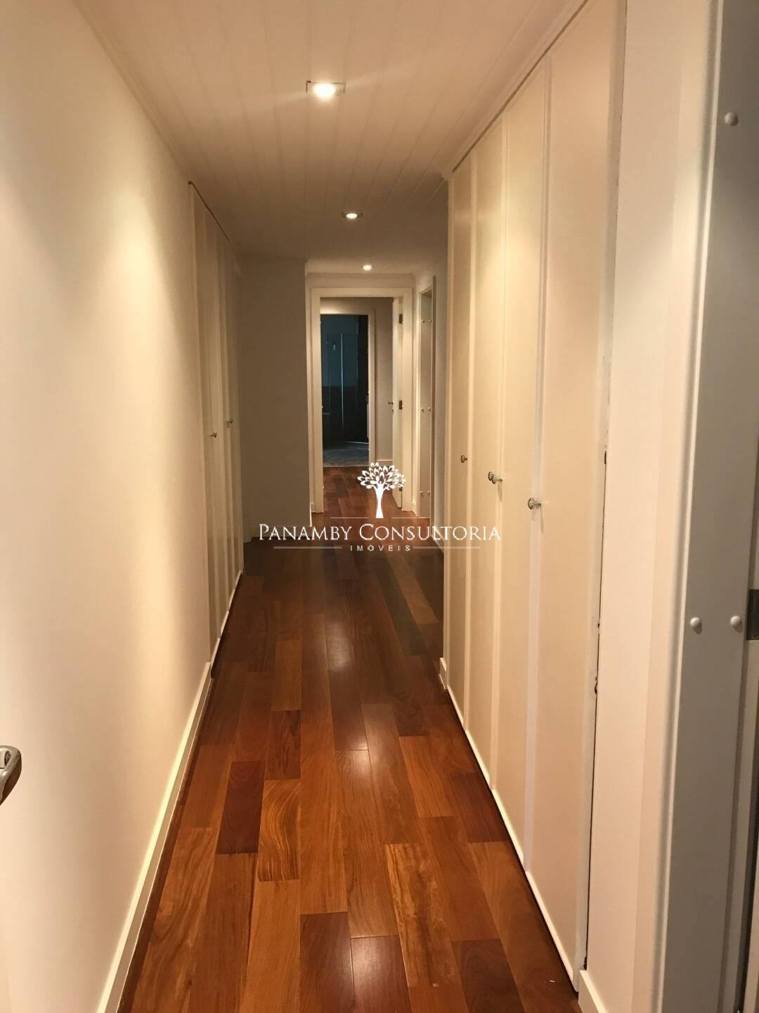 Apartamento para alugar com 4 quartos, 339m² - Foto 7