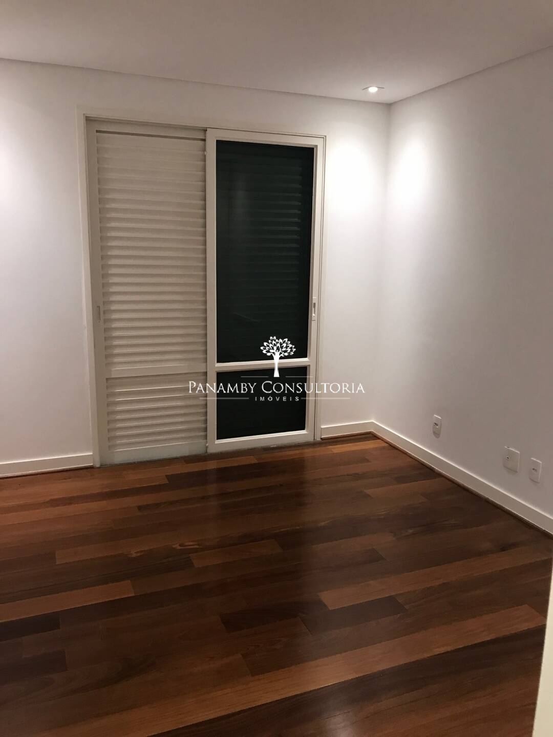 Apartamento para alugar com 4 quartos, 339m² - Foto 12