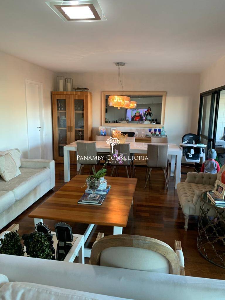 Apartamento para alugar com 4 quartos, 160m² - Foto 1