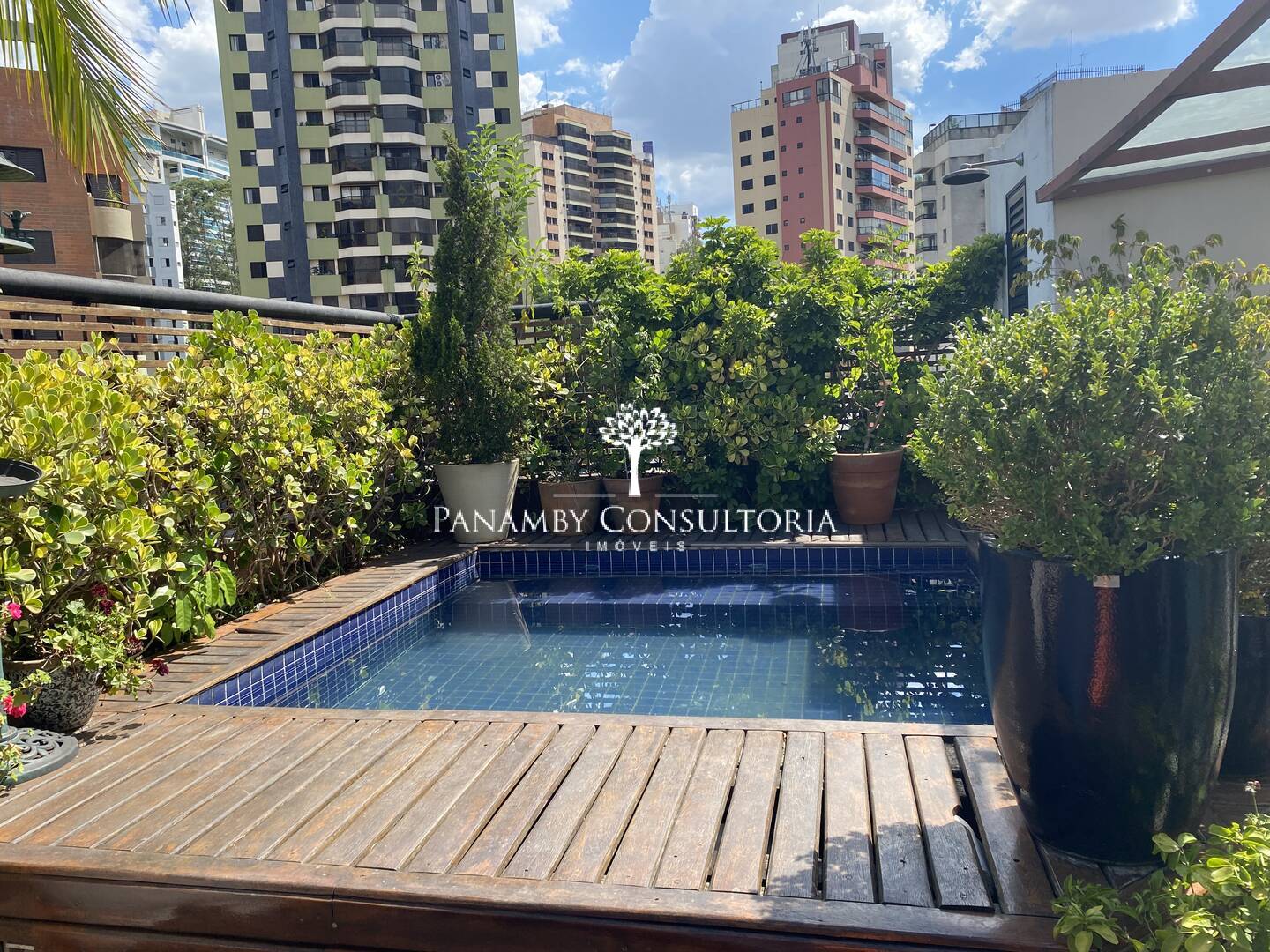 Apartamento, 4 quartos, 220 m² - Foto 1