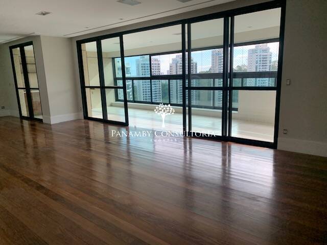 Apartamento para alugar com 4 quartos, 226m² - Foto 2