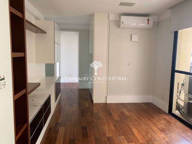 Apartamento para alugar com 4 quartos, 226m² - Foto 5